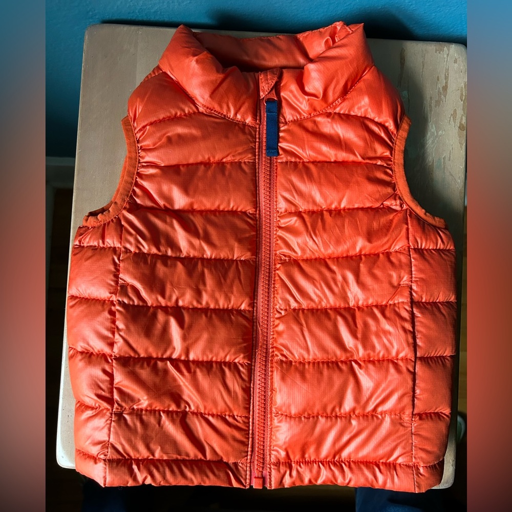 Primary kids lightweight puffer vest, size 3, orange